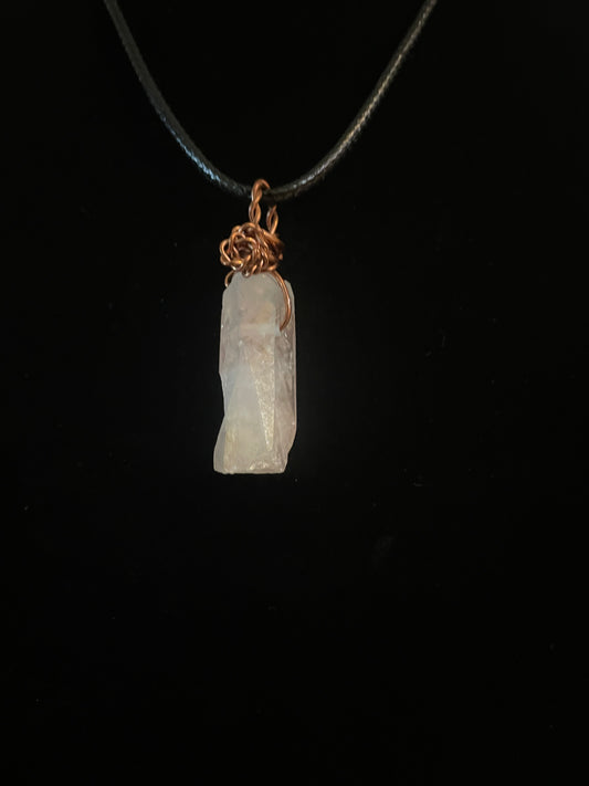 Aura quartz pendant (copper)