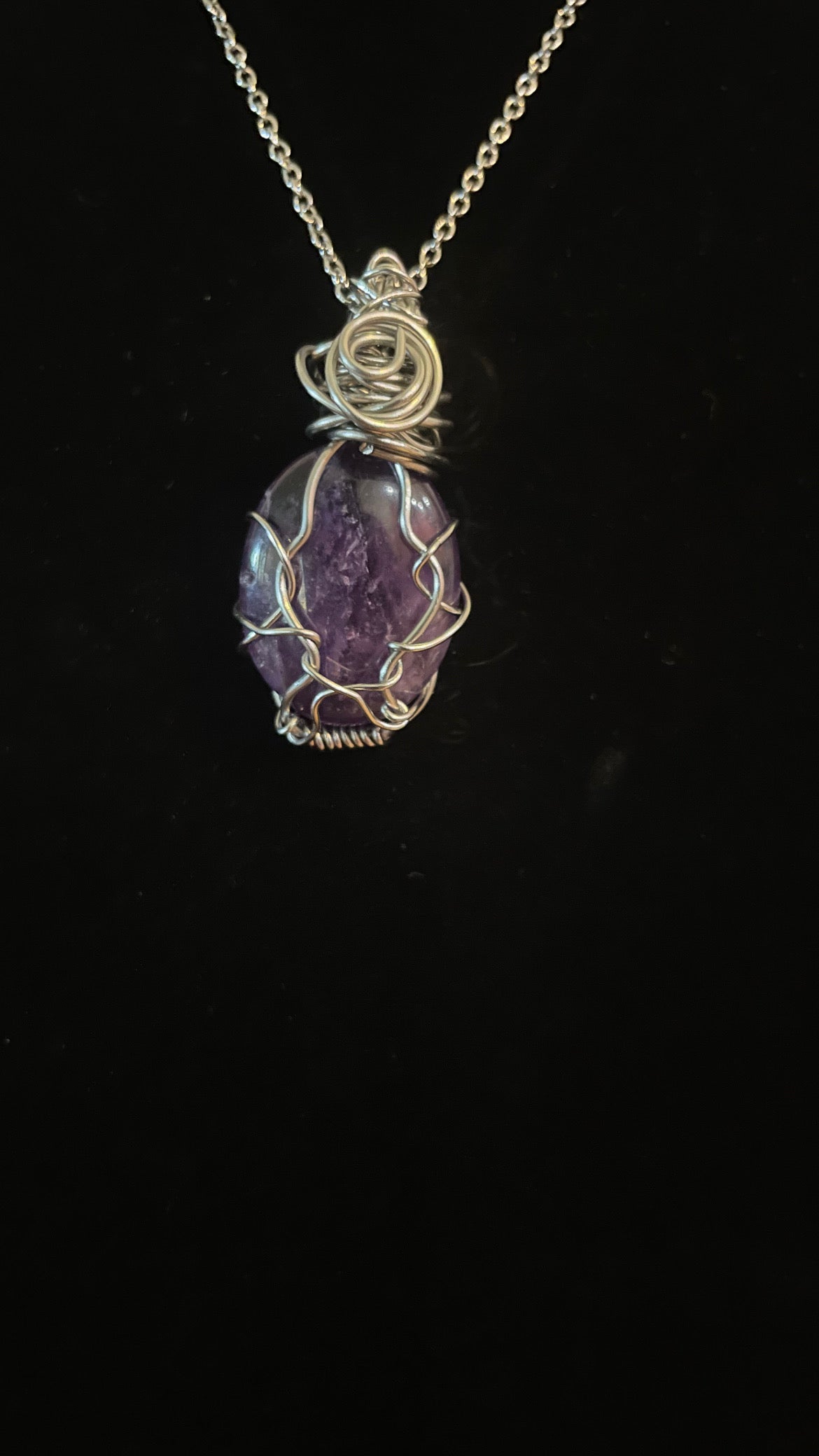 Amethyst pendant (Stainless Steel)