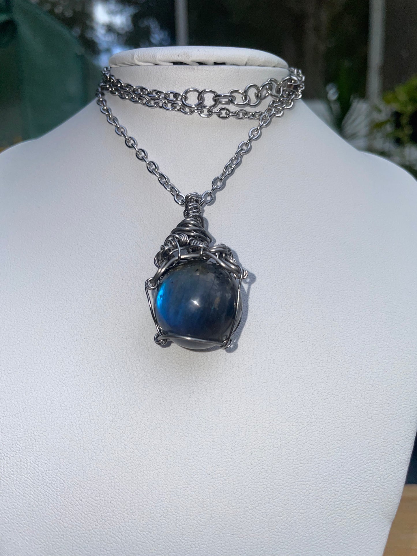 Labradorite sphere pendant (STAINLESS STEEL)